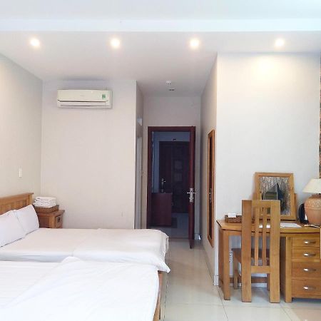 Venus Hotel - 2I1A Bach Dang P2 Tan Binh Ho Şi Min Exterior foto