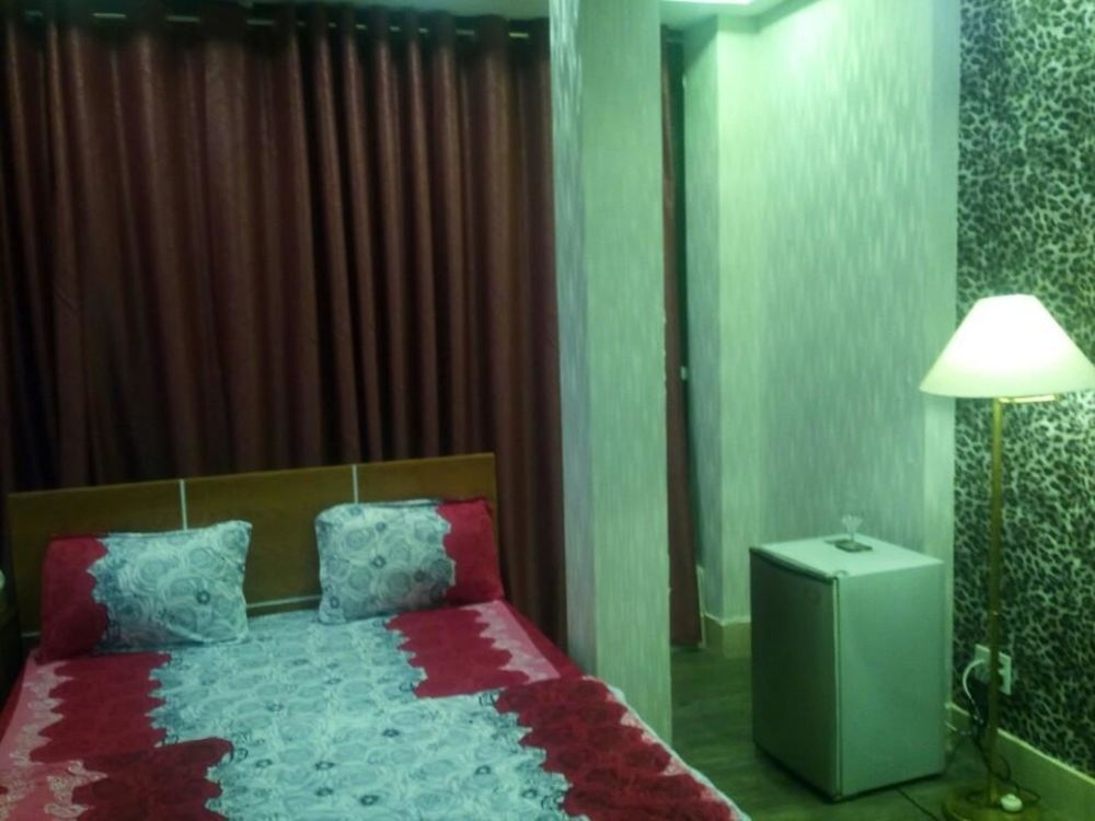 Venus Hotel - 2I1A Bach Dang P2 Tan Binh Ho Şi Min Exterior foto